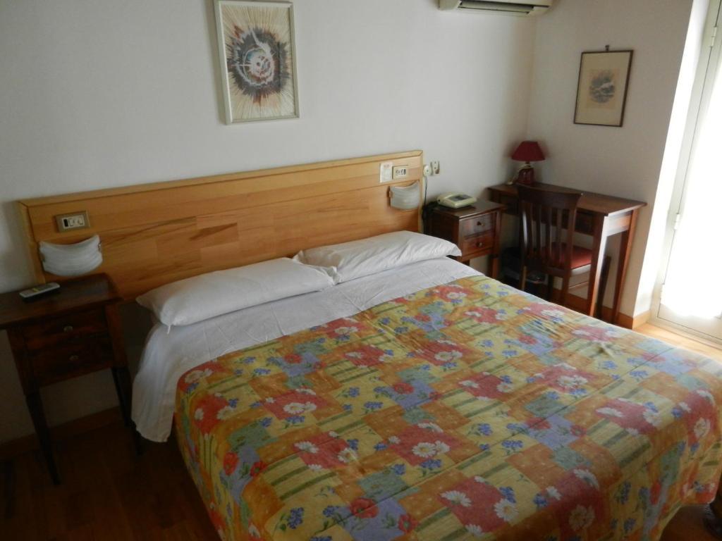 Monteluco Hotel Paradiso חדר תמונה